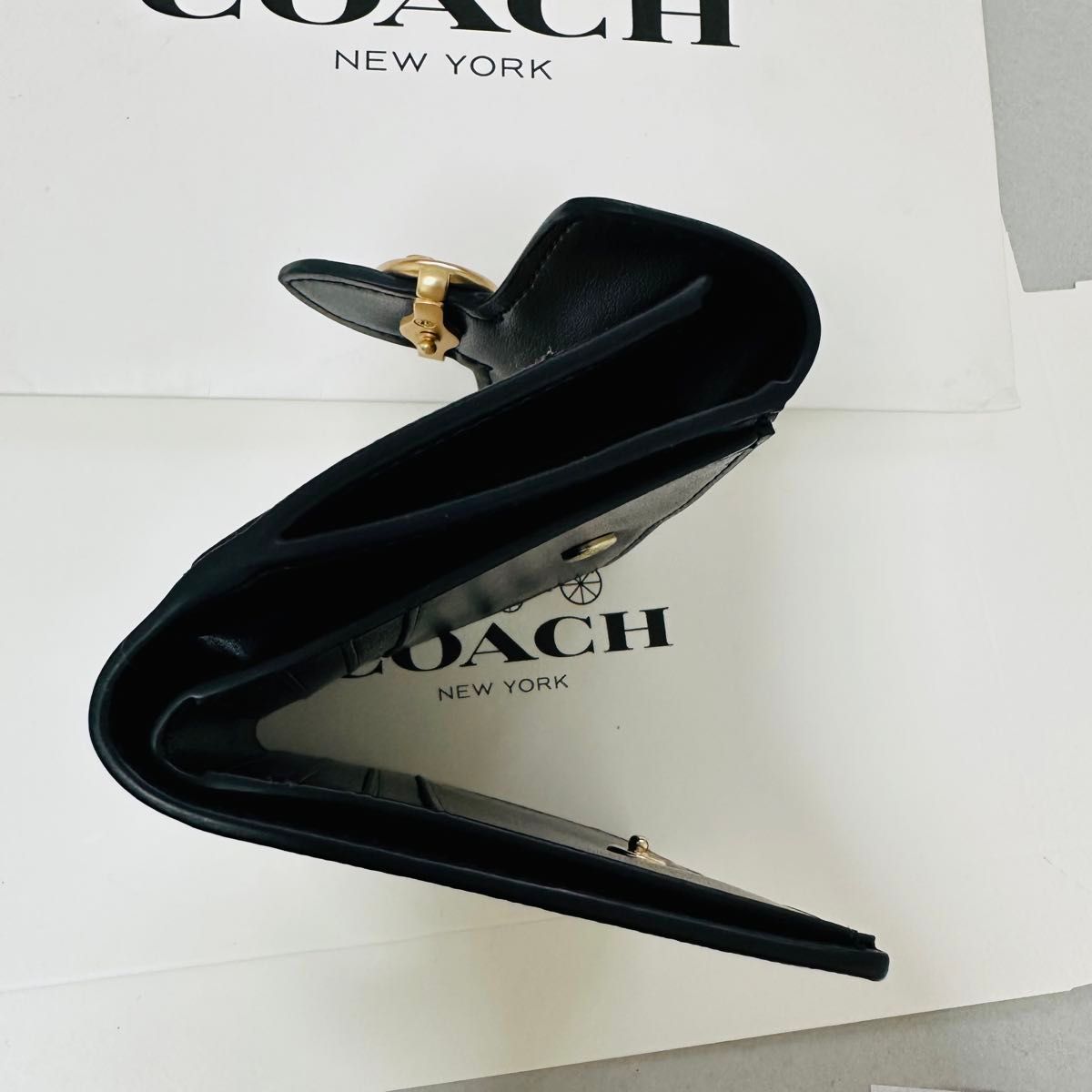 COACH　コーチ折りたたみミニーブラック色レディース財布　人気新商品財布