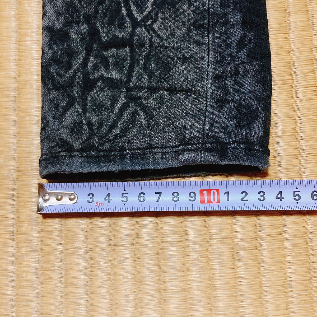 AMIRI 製品染め ダメージ加工 蛇柄 スキニーデニム 29 アミリ AMIRI 製品染め ダメージ加工 蛇柄 スキニーデニム 29 アミリ
