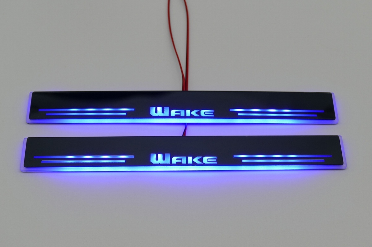 LEDスカッフプレート　WAKE　青　流れる　ウェイク 前　ブルー　ダイハツ　メッキ_画像5