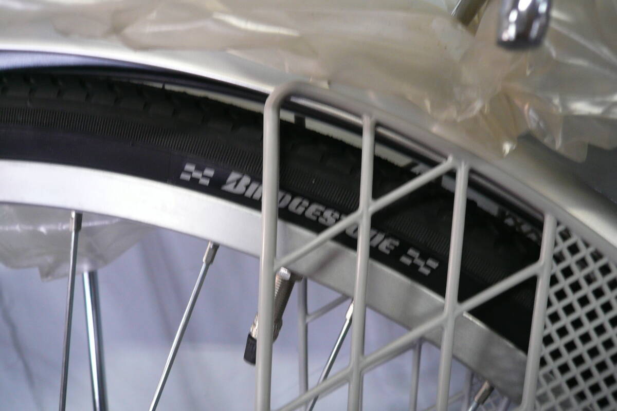 ブリジストン廉価版自転車「E ブランド」 ２６インチ 1D8K６A DES60U MXミラーシルバー 箱詰未使用品_画像6
