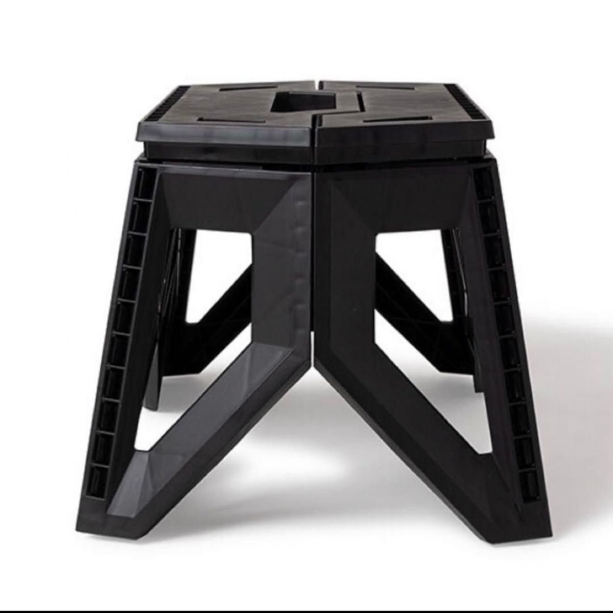 新品 INTERBREED LOGO STOOL スツール 折り畳みチェア イス　インターブリード 椅子　キャンプ 折りたたみ式