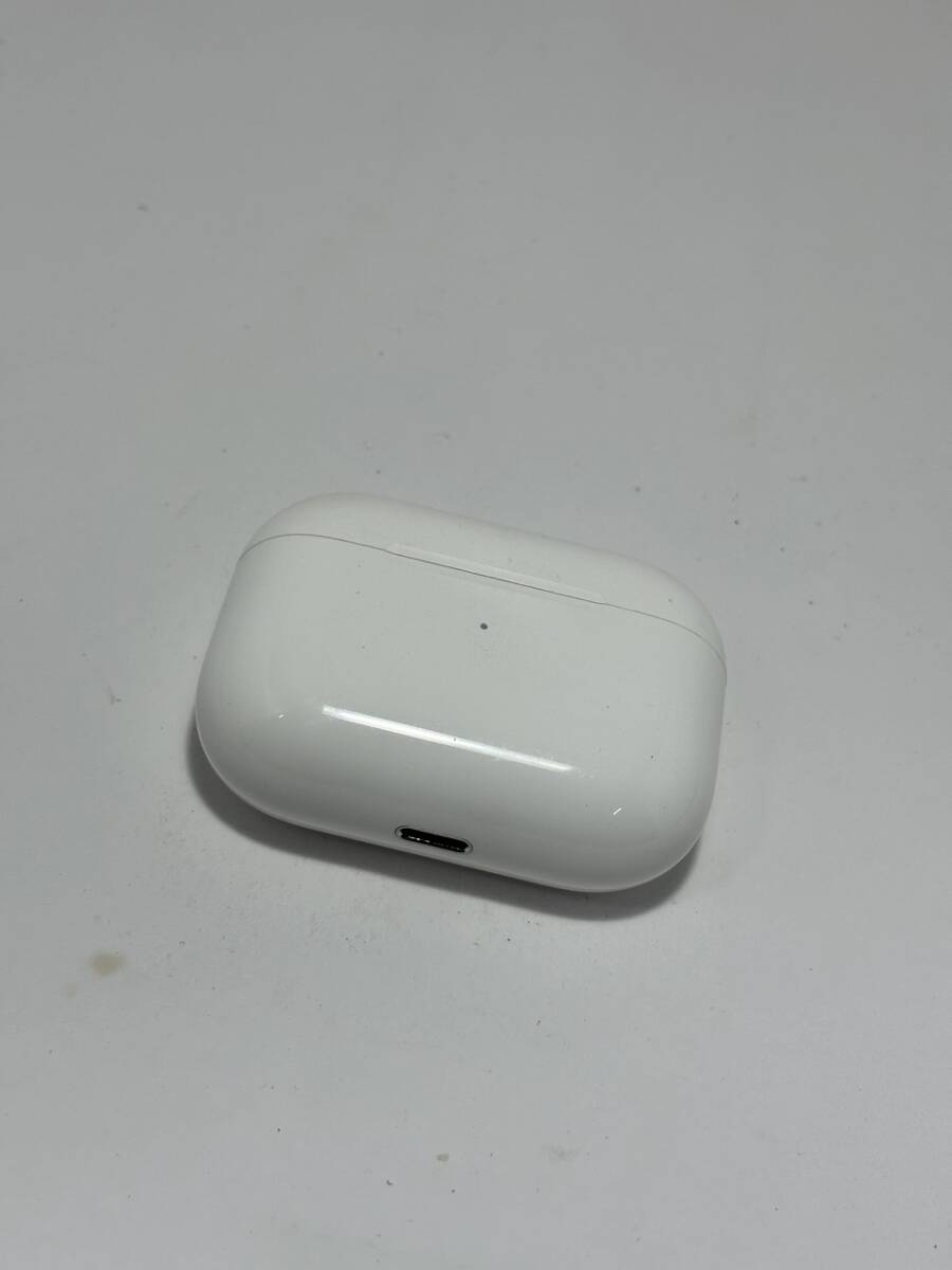 Apple アップル Airpods PRO A2190 充電ケース Bluetooth ワイヤレス イヤホン イヤフォン USED 中古 (R601-C18の画像2