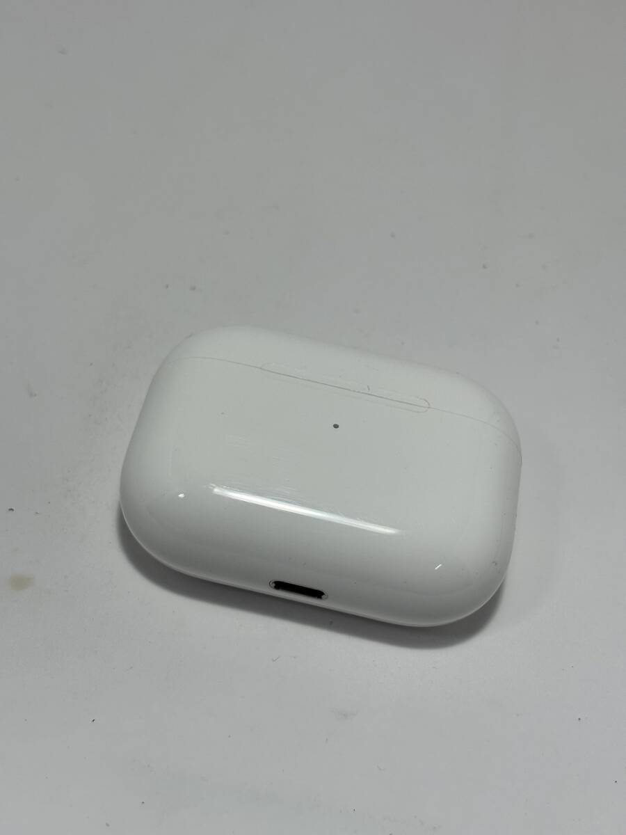 Apple アップル Airpods PRO A2190 充電ケース Bluetooth ワイヤレス イヤホン イヤフォン USED 中古 (R601-C26_画像2