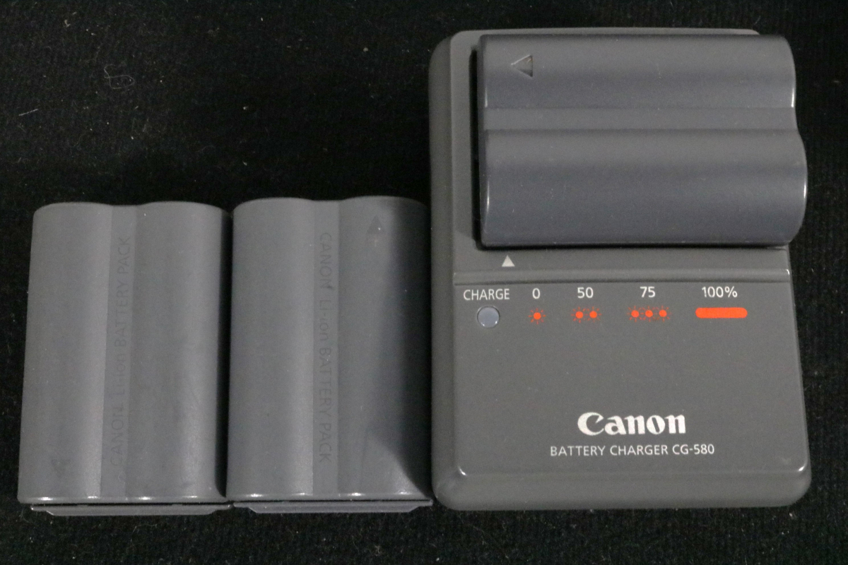 【ト滝】CANON キャノン EOS 50D ZOOM LENS EF 17-40㎜1：4L USM スペアバッテリー2個付 CG-580充電器 スピードライト580EX CO524DEW83_画像4