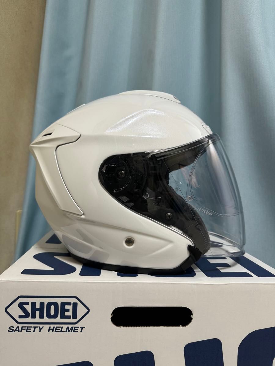 【未使用に近い】SHOEI ショウエイ　Jフォース4  サイズL  極美品　 ルミナスホワイト ジェットヘルメット