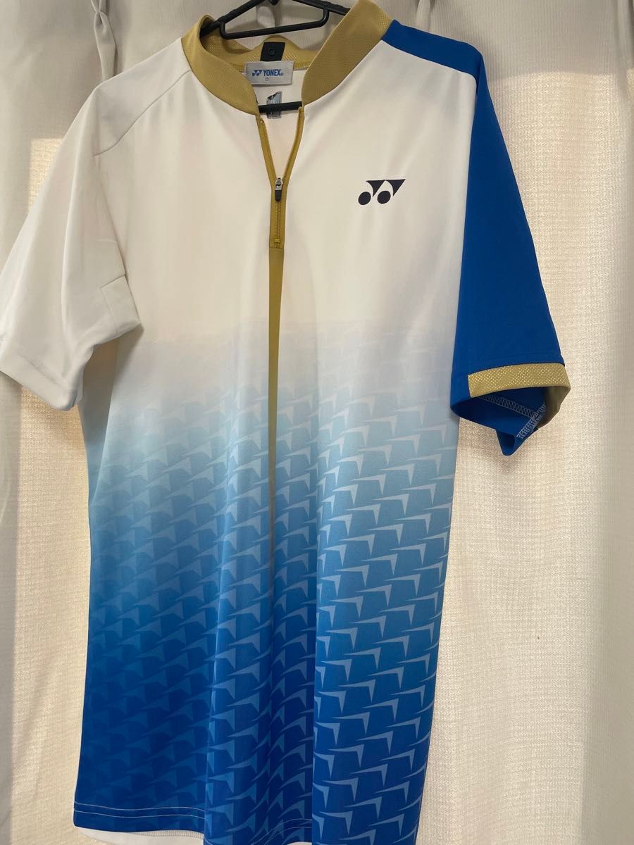 YONEX  ゲームシャツ　Oサイズ　中古