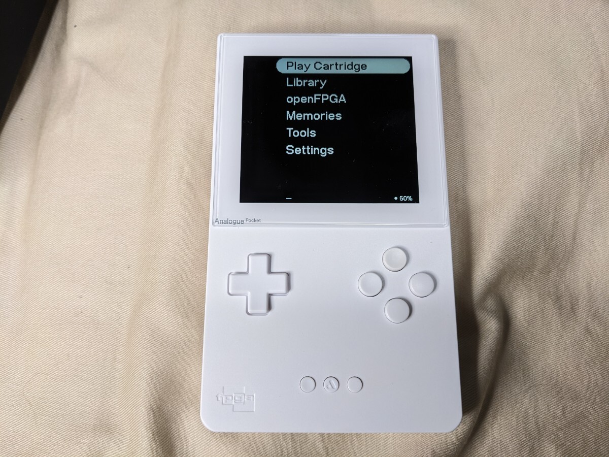 Analogue Pocket White アナログポケット ホワイト 本体 ガラスフィルム貼付済の画像2