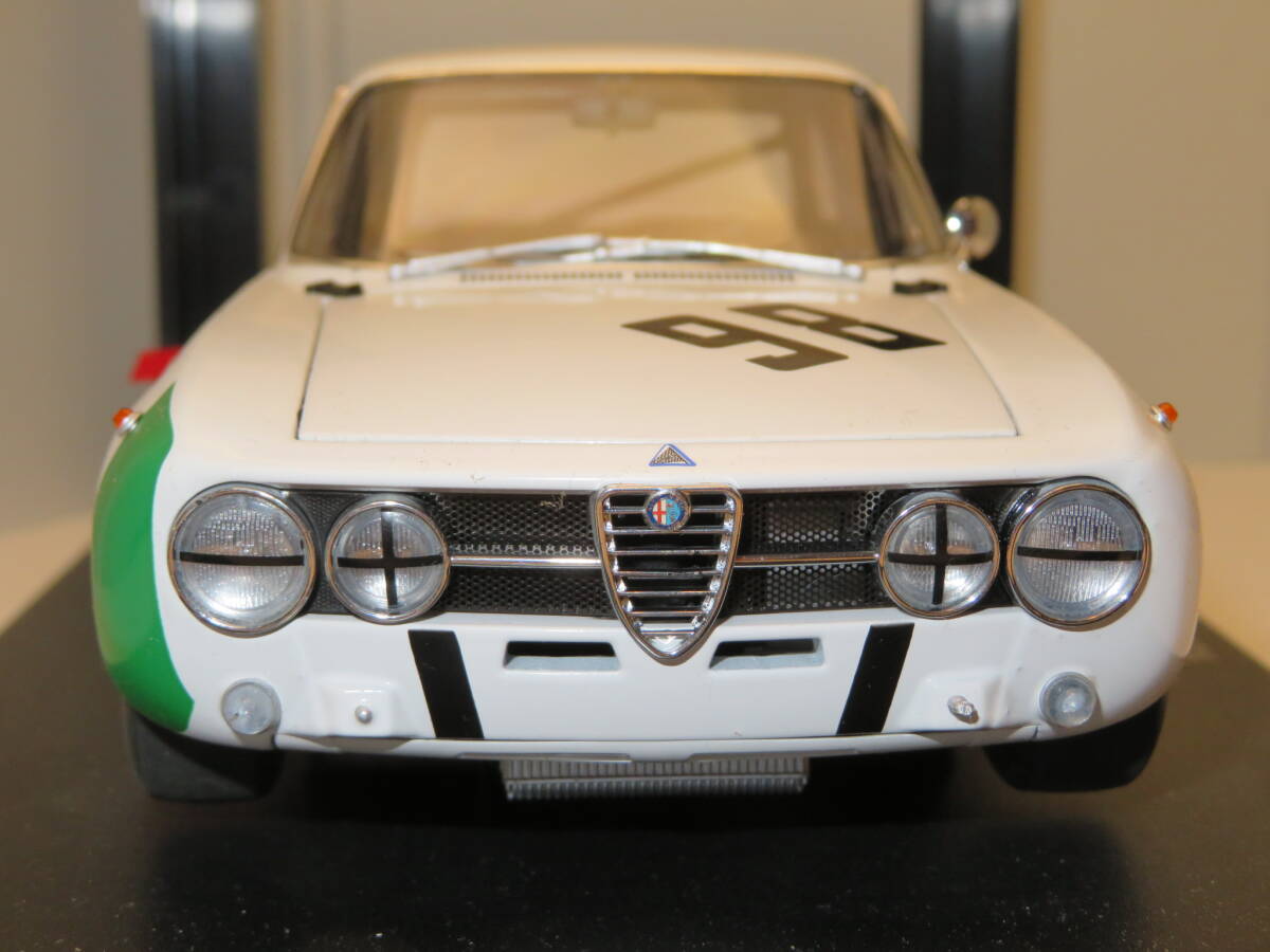  не использовался 1/18 Alpha Romeo GTAm \'70 #98 Monza Auto Art ALFA ROMEO GTAm N 98 MONZA 1970 HEZEMANS WHITE AUTOART 87004