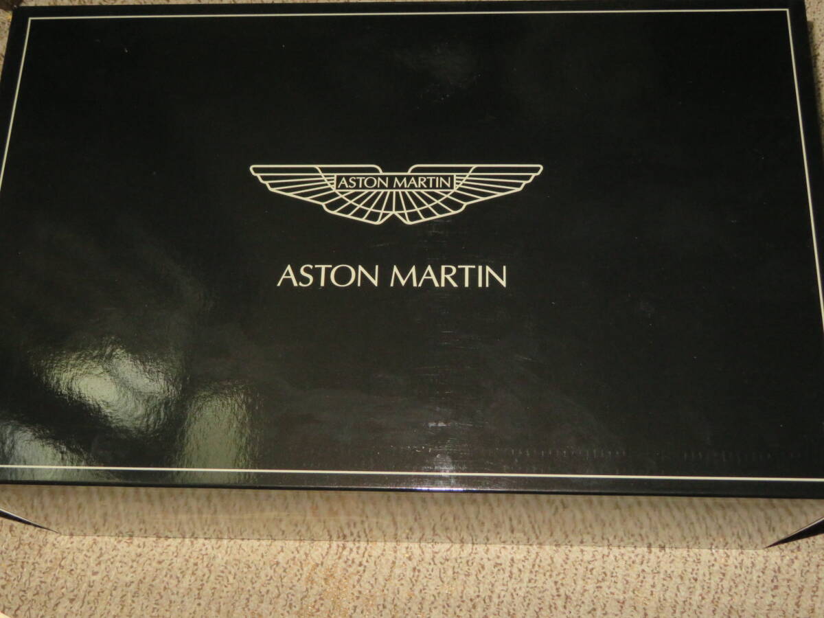 未使用 京商 1/12 アストンマーティン V12 ヴァンキッシュ 08603S2 KYOSHO Aston Martin V12 Vanquish_画像10