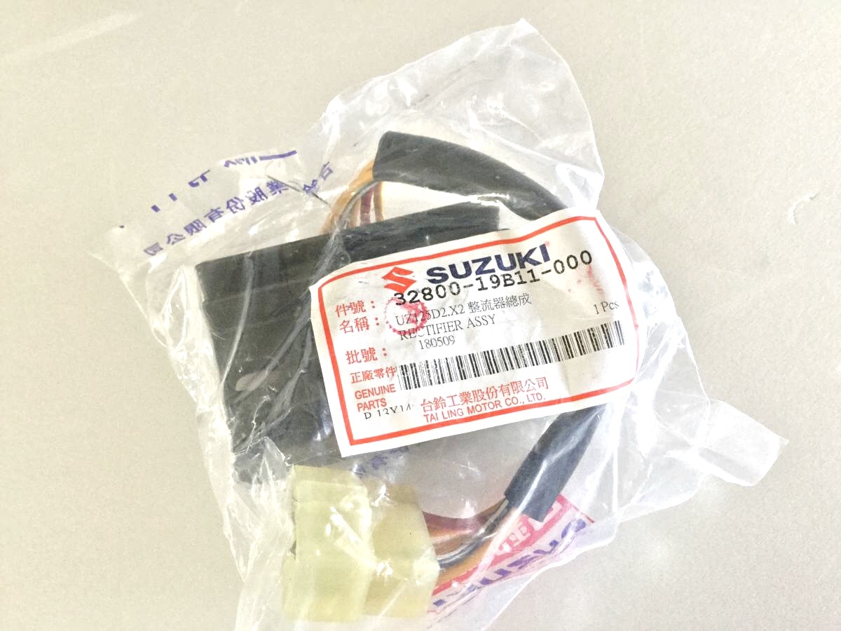 《新品・国内翌日発送》スズキ純正 アドレスV 125G レギュレーター  送料185円 CF4EA の画像1