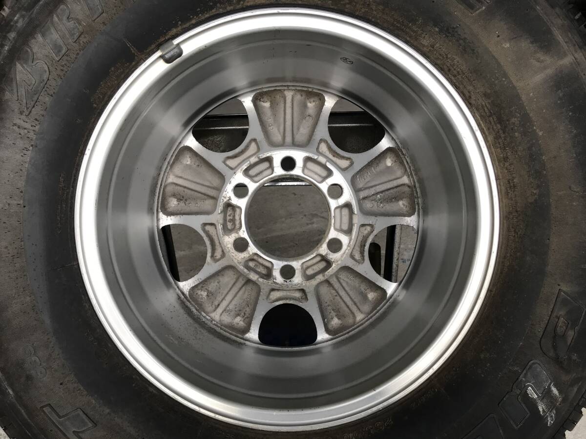 スペア用に 265/70R16 112S 2001年22週 【8.2㎜分山】 トヨタ ハイラックスサーフ純正 16×7.0J+15/6H/139.7/ハブ径約106㎜ 1本♪ _画像10