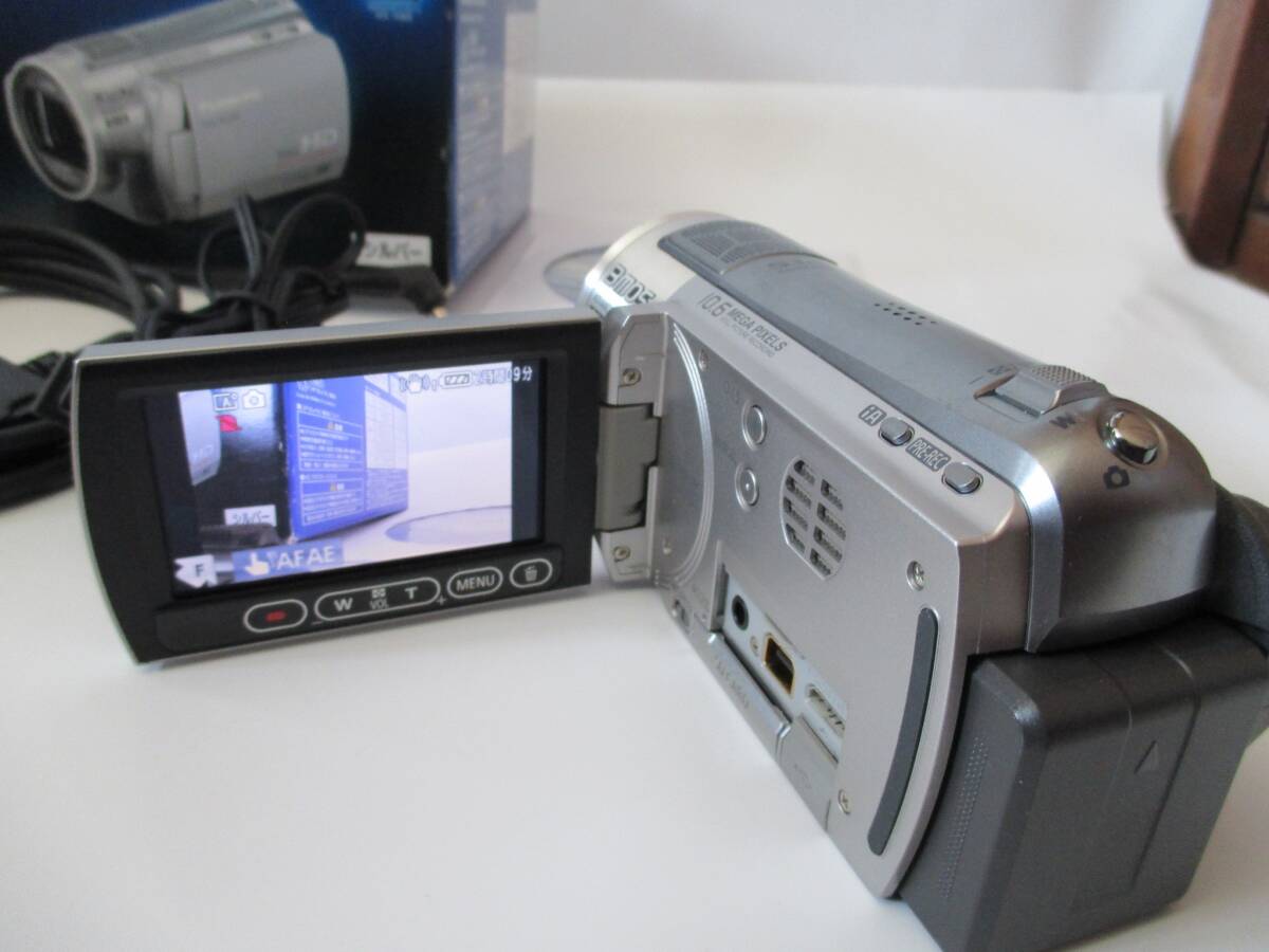 Panasonic FULL HD HDC-SD200 パナソニック デジタルビデオカメラ　動作確認済　美品_画像3