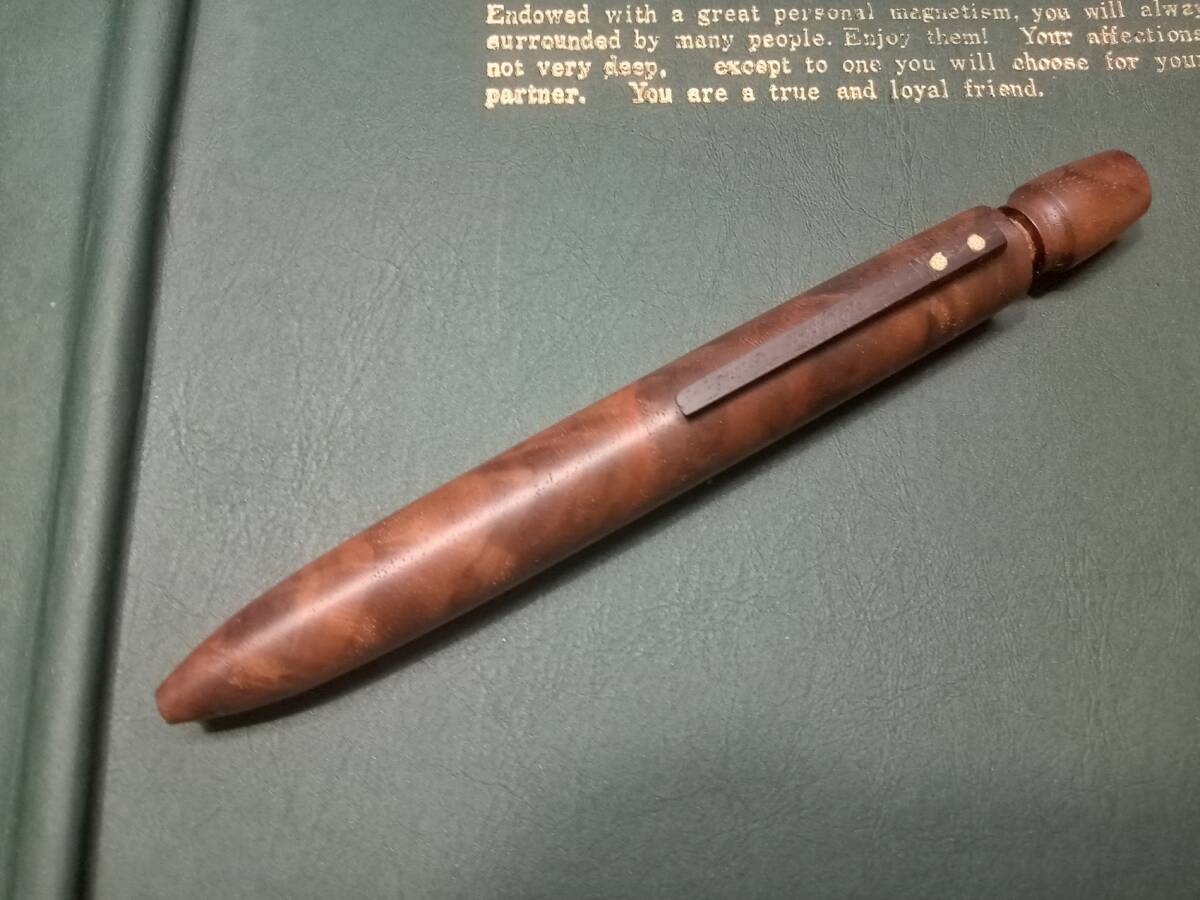 木製ボールペン（ブラックウォールナット杢、希少銘木無垢、ペン受付属）_画像2