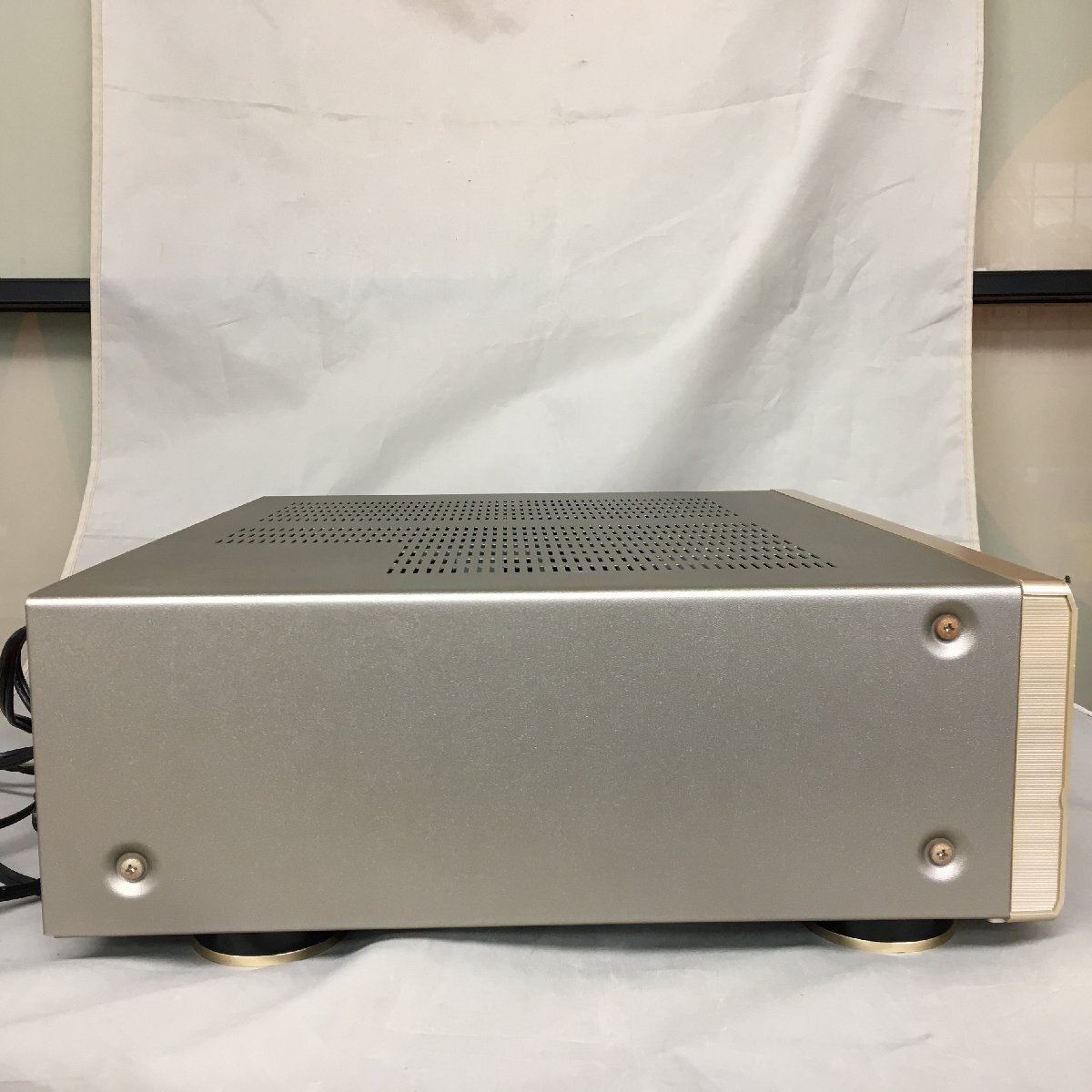 [ secondhand goods B]DENON( Denon ) AV Surround amplifier 2003 period AVC-1580 Gold * remote control reaction doesn't do ( power supply lamp only ) ( control number :063109)