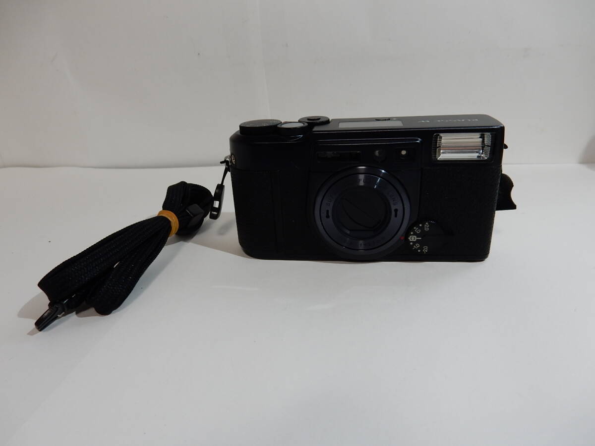 フジフィルム FUJIFILM KLASSE W SUPER-EBC 1:2.8 28mm ブラック コンパクトカメラの画像1