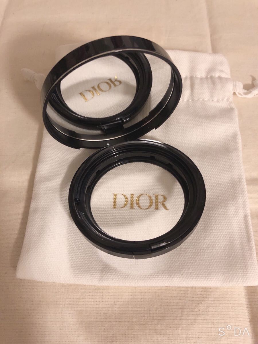 DIOR クッションファンデーション　専用ケース　ディオールサンプルおまけ付き_画像2