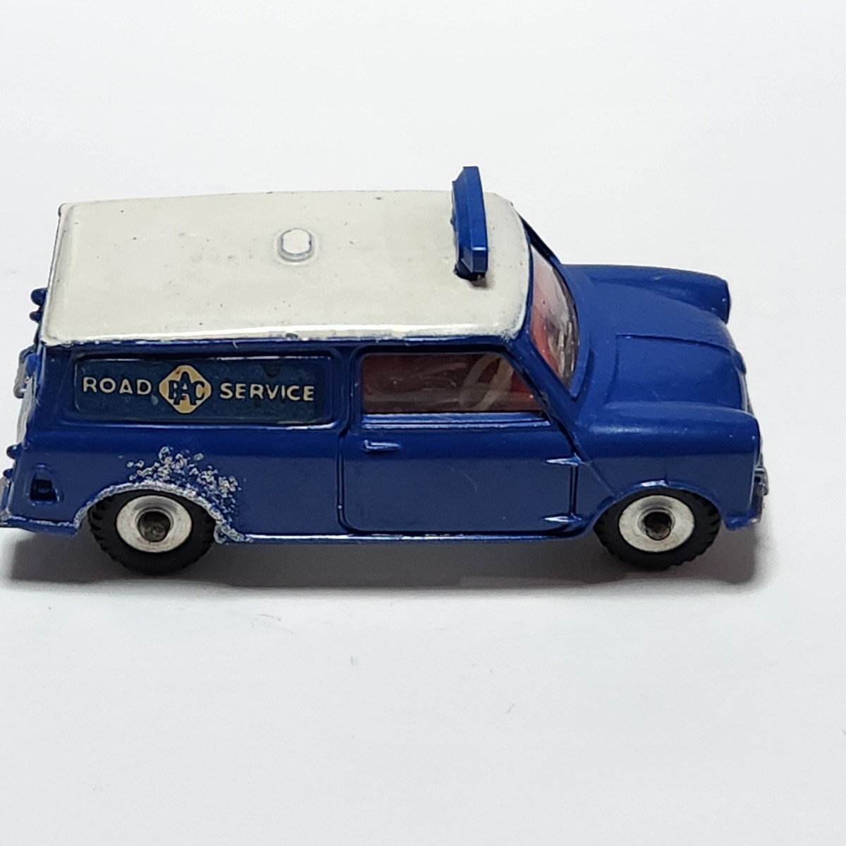  rare rare minicar DINKY TOYS MINI VAN PROV PATNOS 1026/59 12500/60 MADE IN ENGLAND Dinky toy minivan England made 