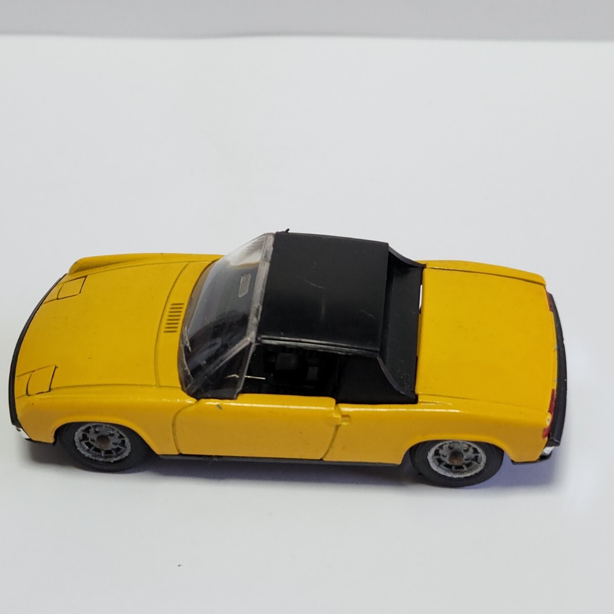 希少 レア ミニカー SOLIDO PORSHE 914/6 1/43 MADE IN FRANCE ソリド ポルシェ 全長10cm イエロー の画像3