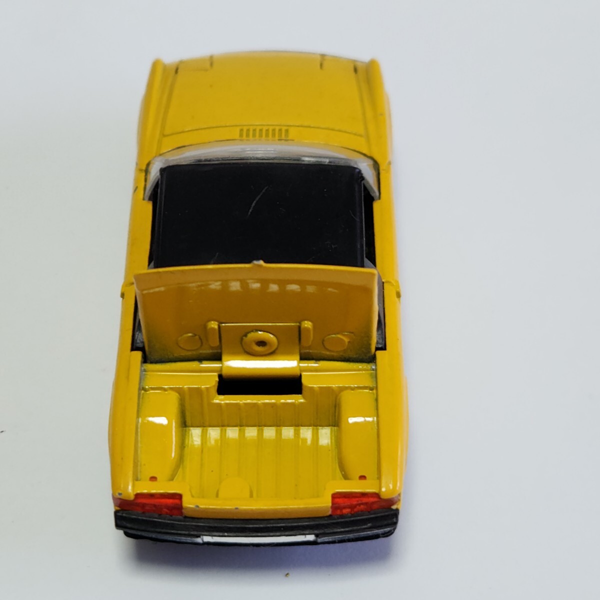 希少 レア ミニカー SOLIDO PORSHE 914/6 1/43 MADE IN FRANCE ソリド ポルシェ 全長10cm イエロー の画像6