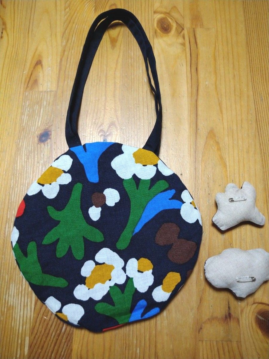 handmade marguerite×まんまるバッグ ミナペルホネン