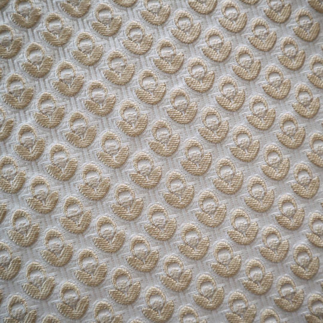 J54B 厚手 ジャガード織り生地 花柄 幾何学柄 ホワイト 165×50cm