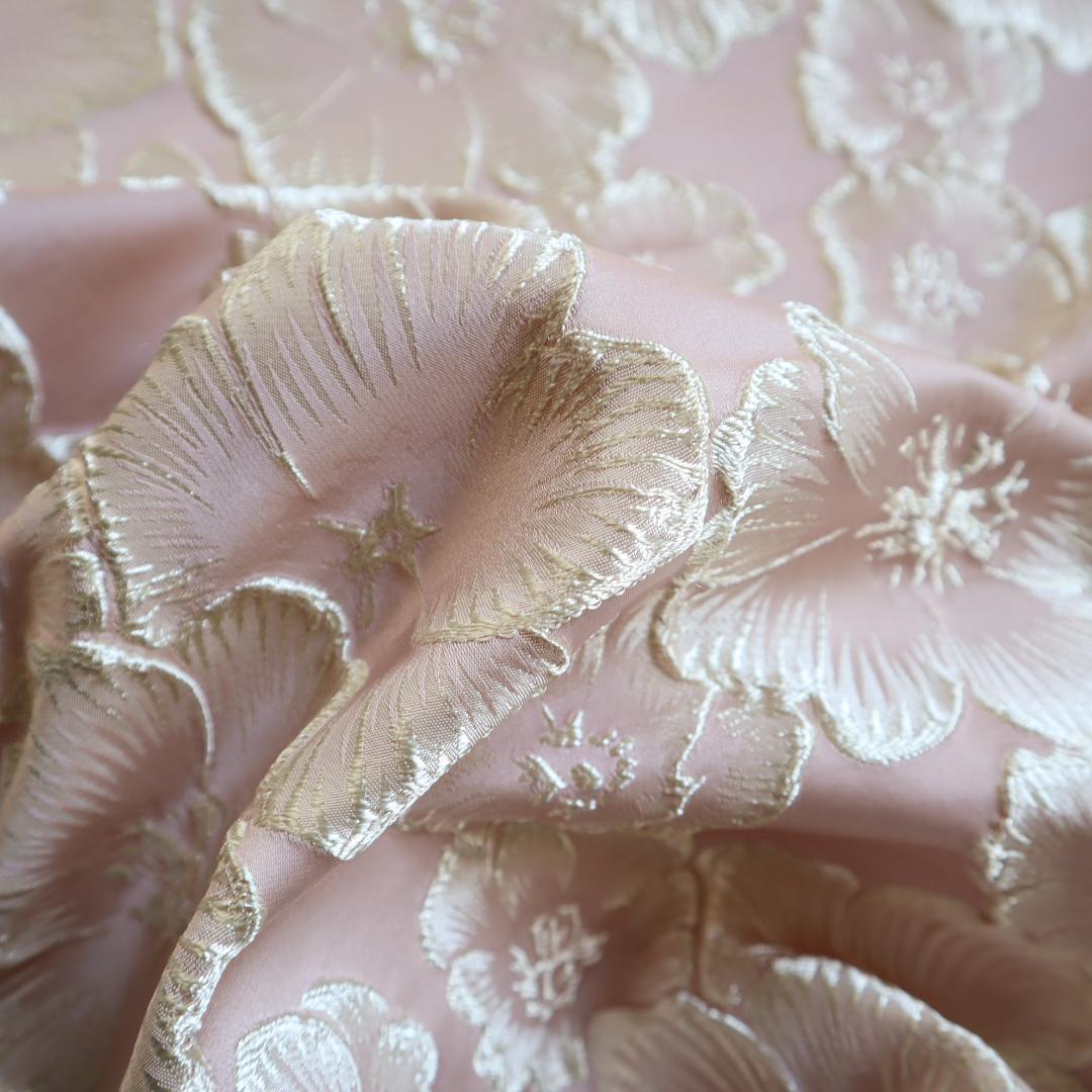 J31E ジャガード織り生地 立体感 花柄 ピンク 140×50cm_画像3