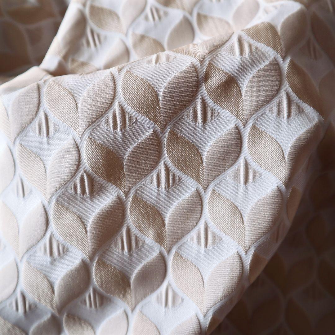 J45 几何学柄 先染めジャガード織り生地 ベージュ 155×50cm