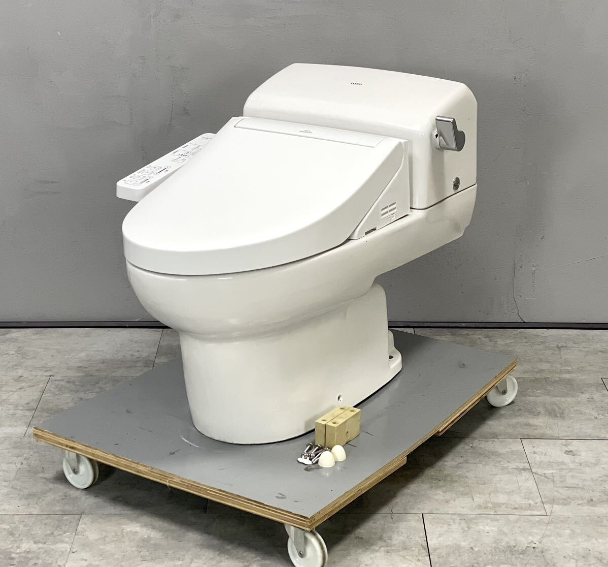 楽天市場】ダイワ化成 簡易水洗便器 FZ300-NKB32-PI 洗浄便座 一 楽天市場】ダイワ化成 簡易水洗便器 FZ300-NKB32-PI 洗浄便座 一