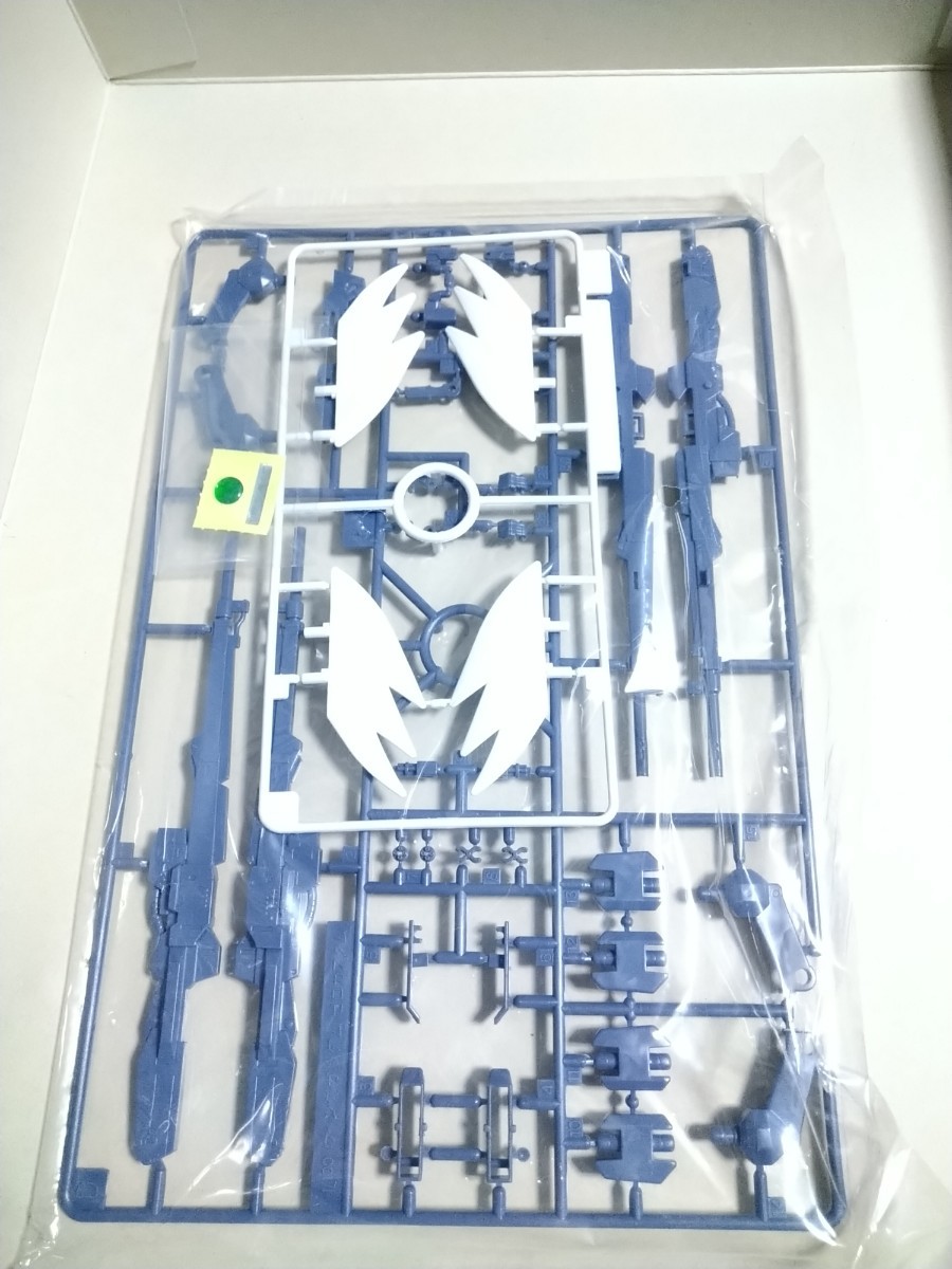 箱痛み　未組立品　1/100　HG　ウイングガンダム　ゼロカスタム　新機動戦記ガンダムW　Endless Waltz　エンドレスワルツ　80サイズ_画像3