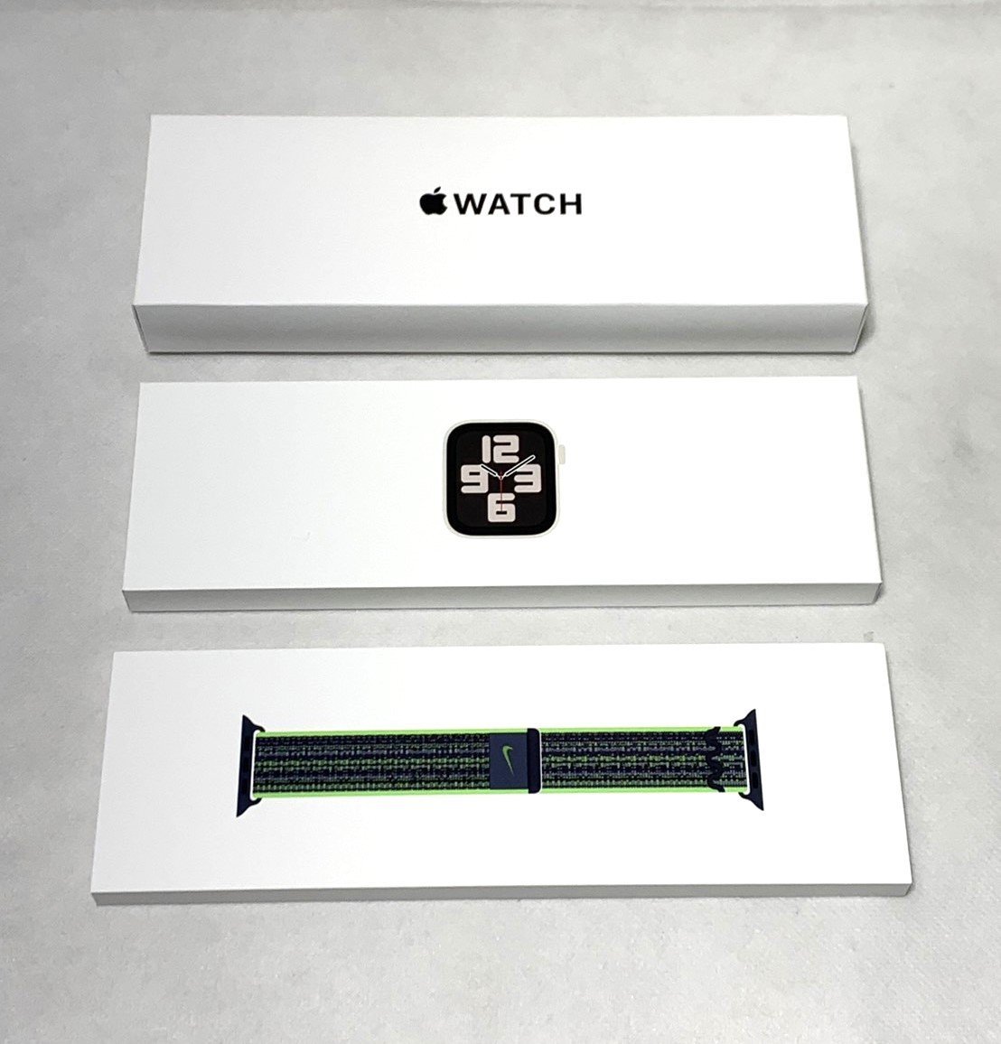 ▽Apple Watch SE (Gen 2) 40mm Starlight Aluminum GPS MRTQ3J/A Ｍｏｄｅｌ：A2722 未使用▽010811