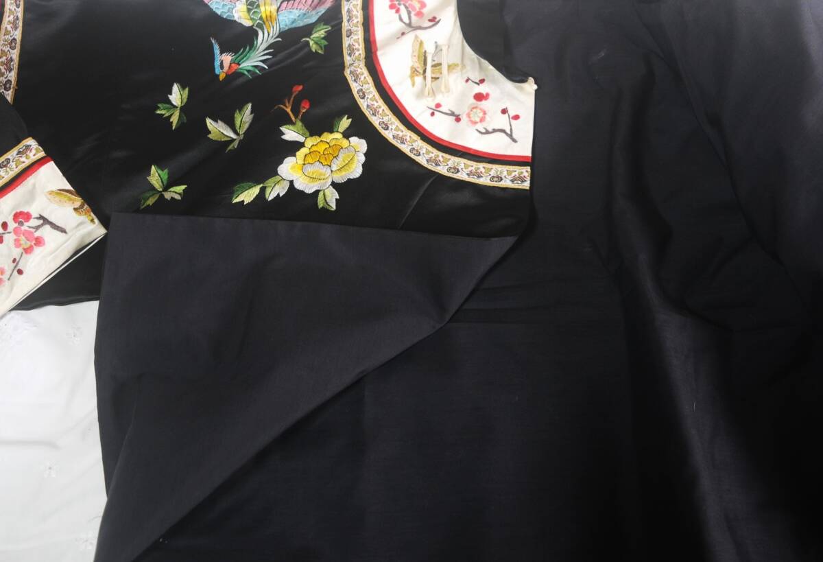 上海MADE　本格レディースチャイナ　１００パーセントシルク　縫製・刺繍・全てハンドメードでございます。　_画像6