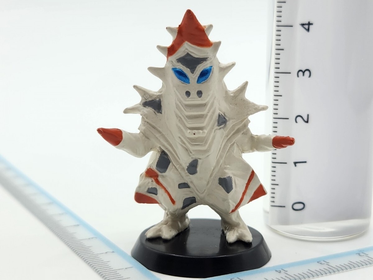  спецэффекты герой z Return of Ultraman сборник sasa common -[24c28 осмотр ] эмблема Figurine Ultra монстр название .Ultraseven Cara egHG клуб 