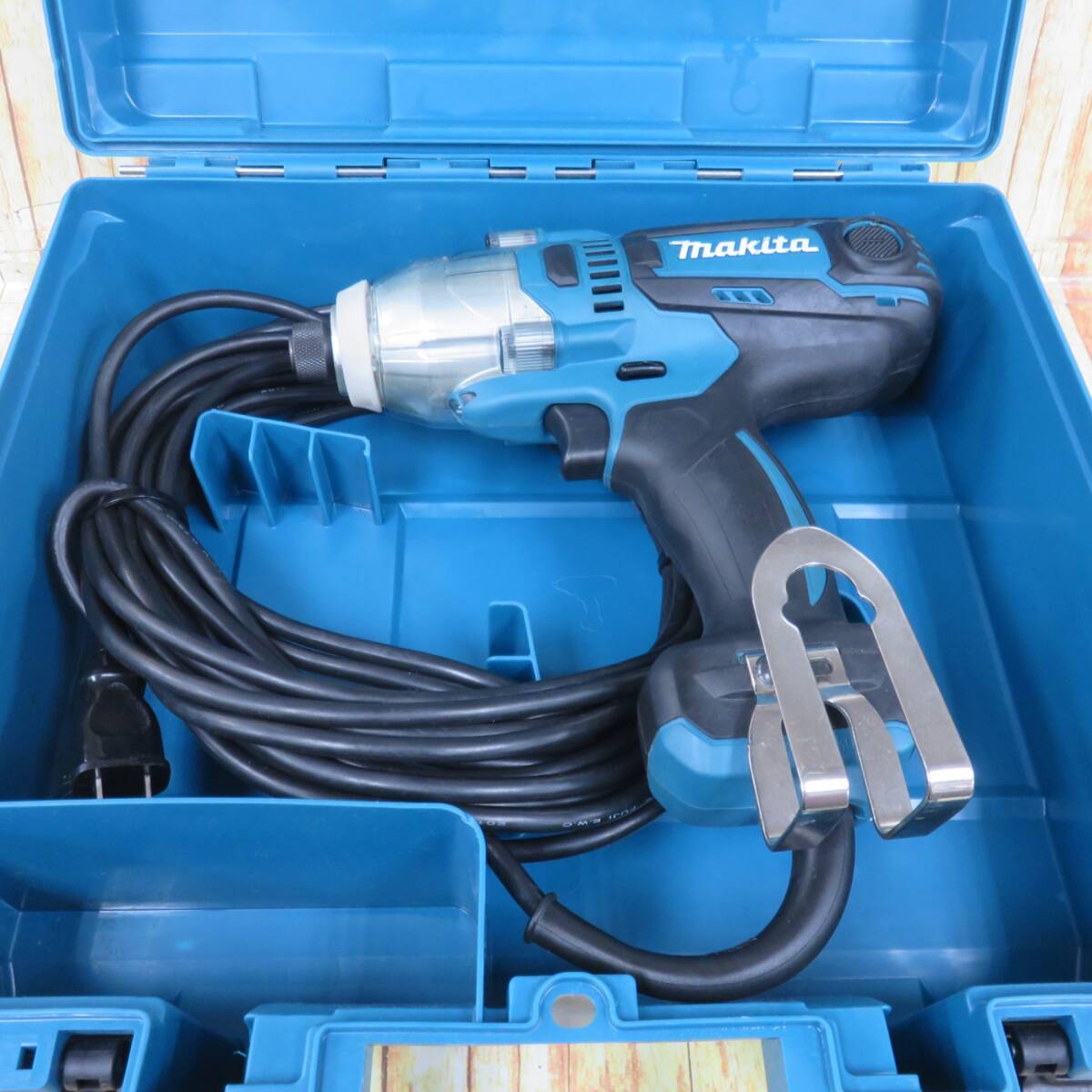 【中古品】☆マキタ(makita) インパクトドライバ TD0220