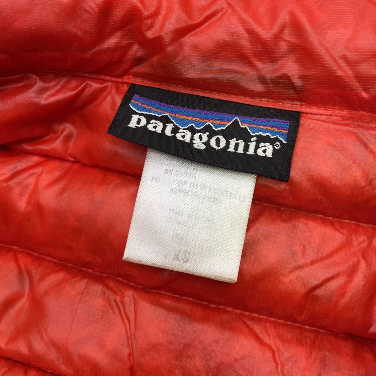 美品!!patagonia パタゴニア ライト ダウンジャケット ダウン フーディ XSサイズ C5-25_画像4