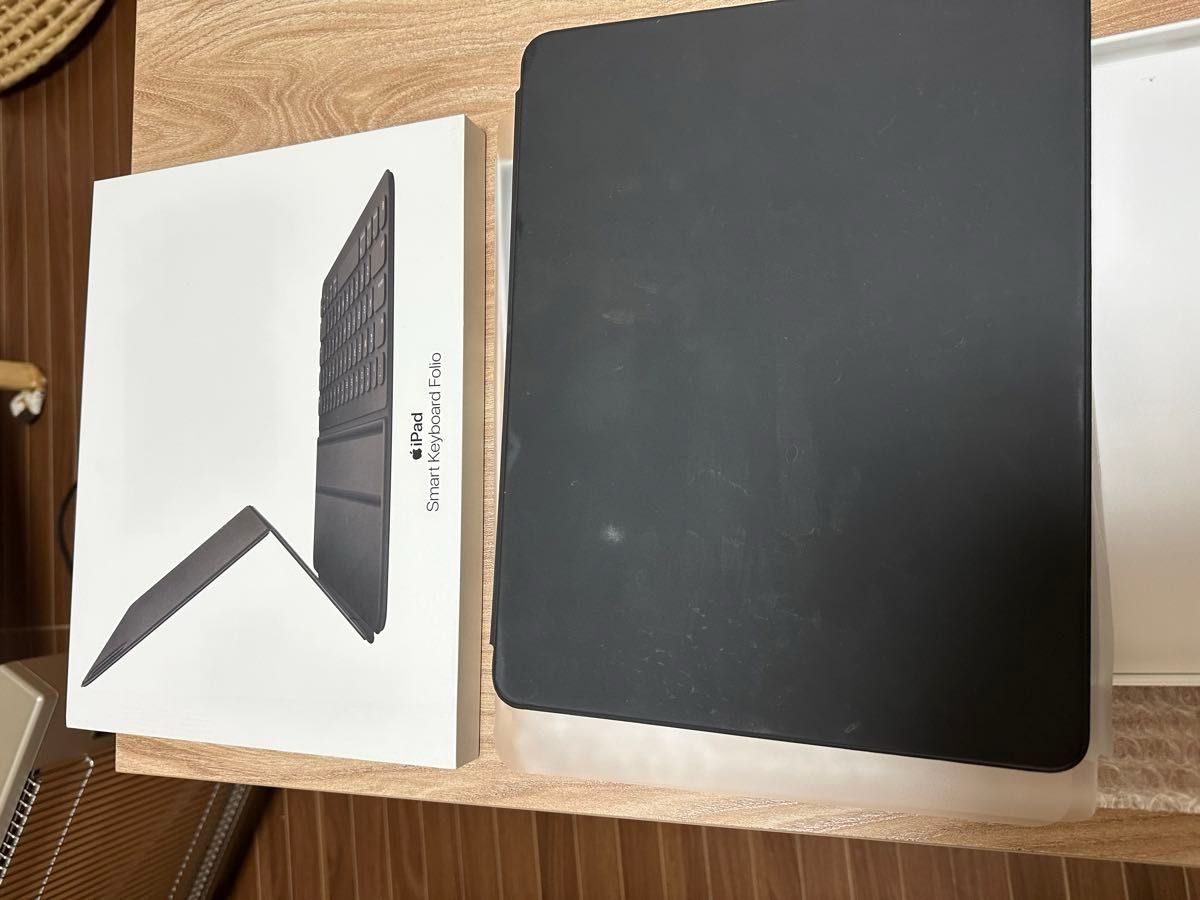 iPad Pro  12.9インチ  Smart Keyboard Folio 第6世代〜第3世代