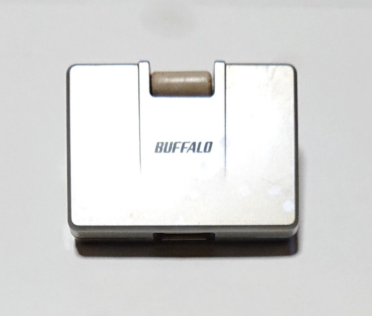 BUFFALO  スイング式 USB2.0ハブ 3ポート 