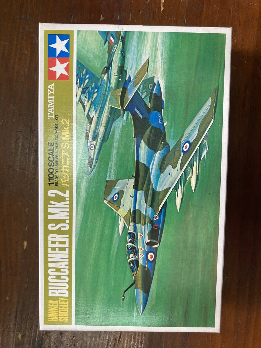 タミヤ 1/100 ホーカーシドレー バッカニアS.Mk.2 ミニジェットシリーズ　HAWKER SIDDEREY BUCCANEER S.Mk.2_画像3