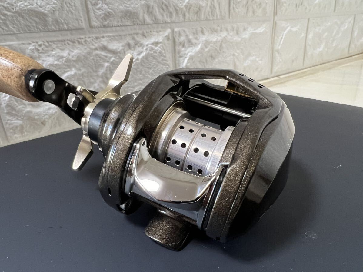 【超美品】シルバークリーク/SilverCreek AIR TW STREAM CUSTOM 8.5L- Daiwa/ダイワ 【左巻き】配送料無料_画像1