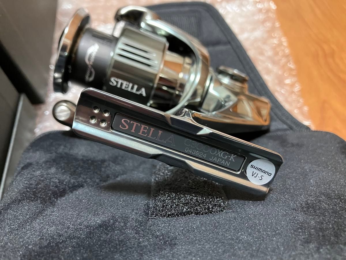 新品 未使用 22 ステラ C3000XG 製造番号VJ-S シマノ STELLA 新品 未使用 22 ステラ C3000XG 製造番号VJ-S シマノ STELLA
