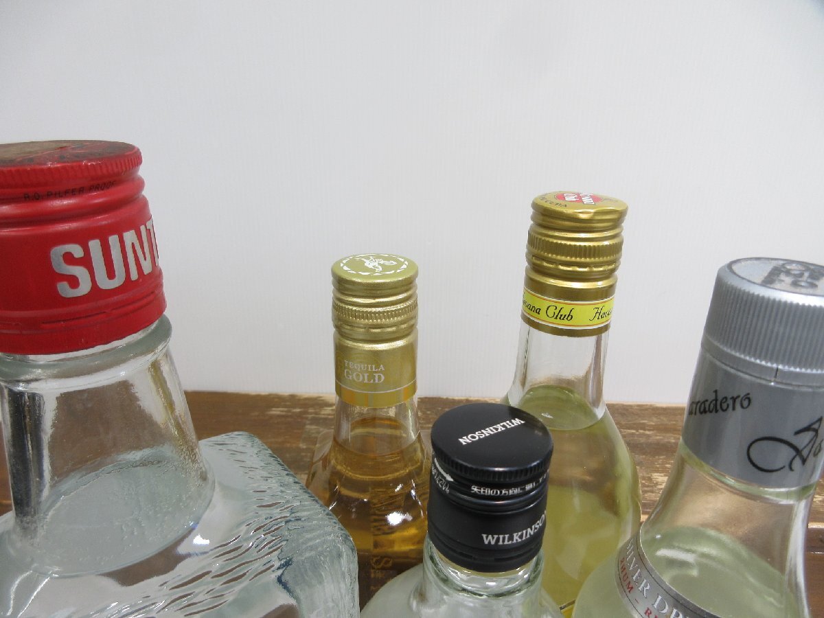 10 pcs set Spirits ( vodka, Gin, Ram, tequila,YENI RAKI) 350-1440ml 35-43% not yet . plug old sake 1 jpy start /3-27-8