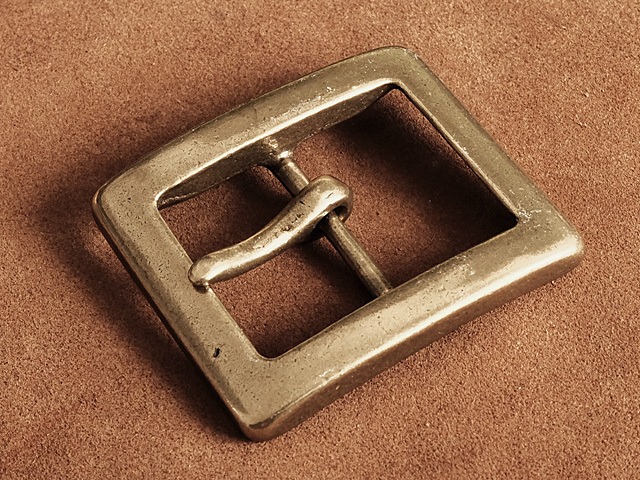 真鍮製 レザーベルト用バックル（スクエア）ベルト幅35mm：ブラス ギャリソンベルト 大きい カスタムパーツ 美錠 メンズ 付け替え 交換の画像1