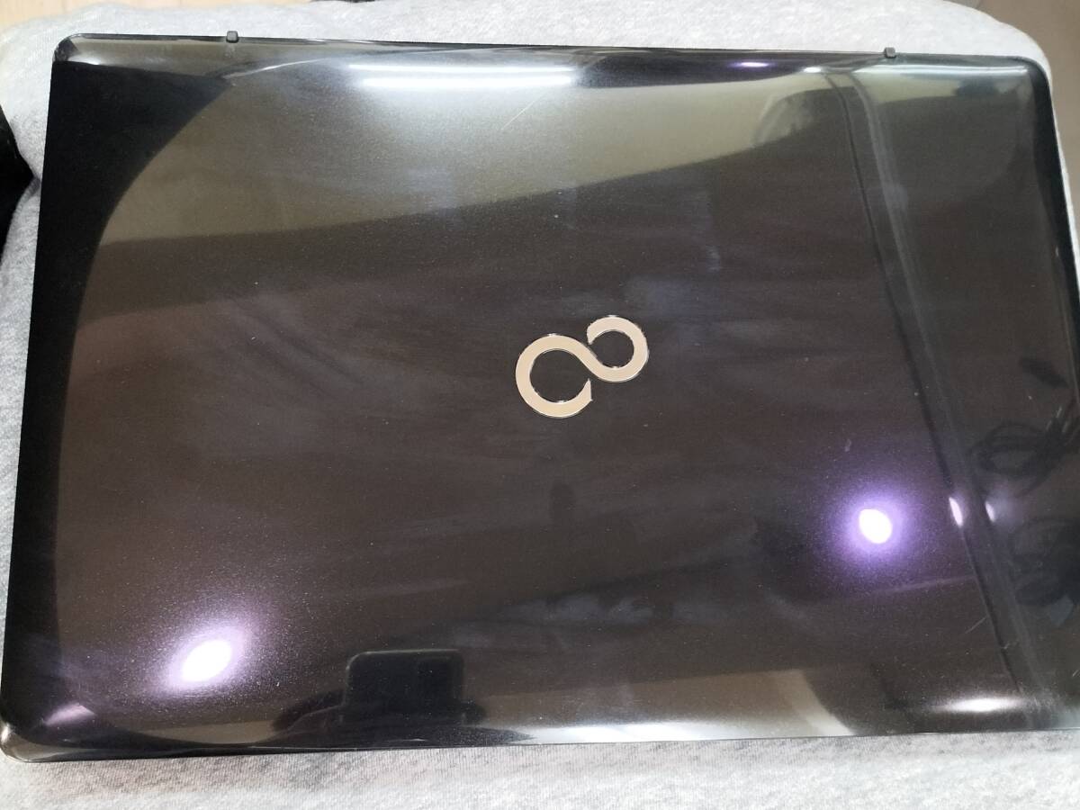(送料無料/中古品) 富士通LIFEBOOK **AH53/A3**FMVA53A3B ** Core i7-6700HQ**SSD256GB**メモリ8G**WIN11
