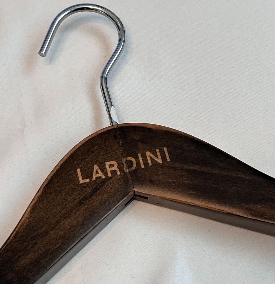 LARDINI ラルディーニ 木製 ジャケット ハンガー 木製ハンガー ブラウン系の画像1