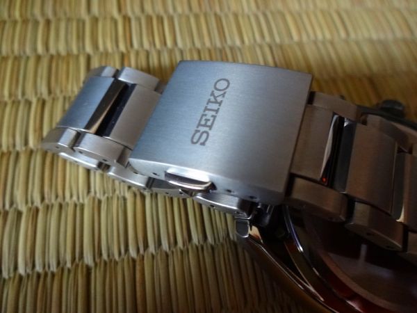 使用回数一桁 ほぼ傷なし 正規品 セイコー アストロン SBXY009 メンズ 電波ソーラー 日本製の画像8
