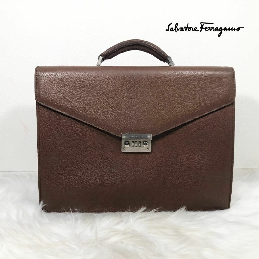 Salvatore Ferragamo フェラガモ レザー ビジネスバッグ