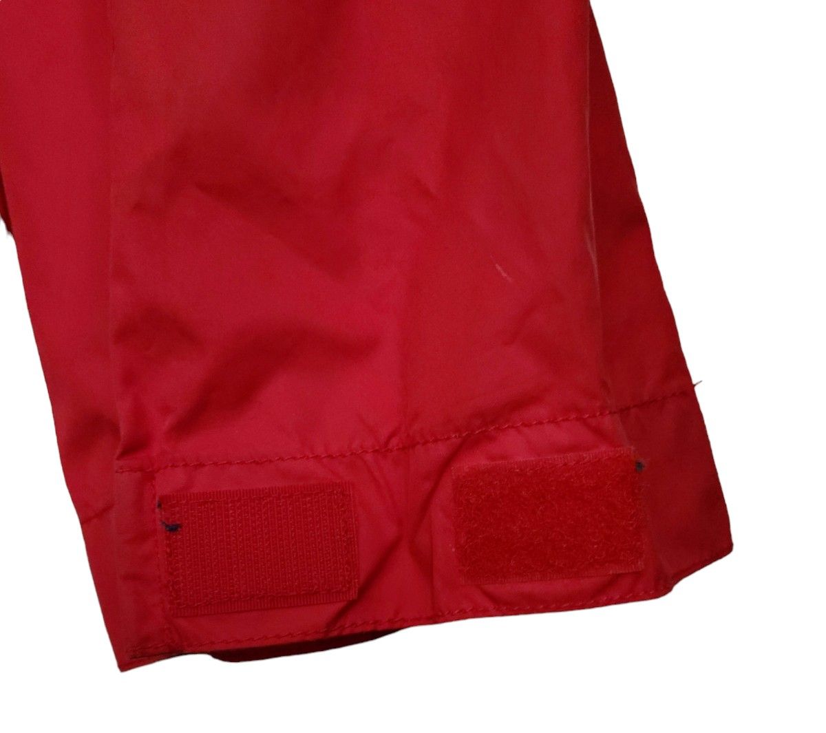 LEVI’S リーバイス フード付き ナイロンジャケット ナイロンパーカー 赤 レッド L 古着