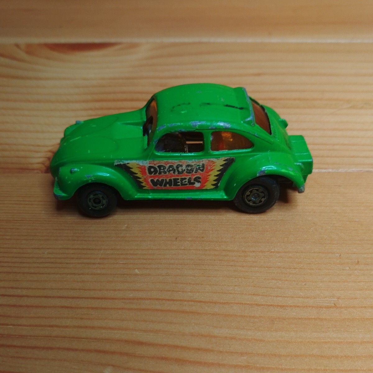 マッチボックス ドラゴン ホイール Matchbox VW Beetle Dragon Wheels Funny Car No. 43ミニカーkaz