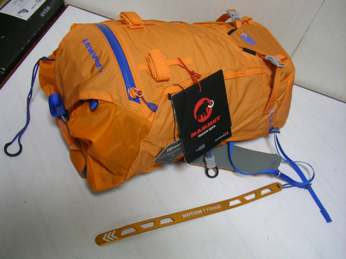 Yahoo!オークション - 新品 マムートMAMMUT トリオンノード Yahoo!オークション - 新品 マムートMAMMUT トリオンノード