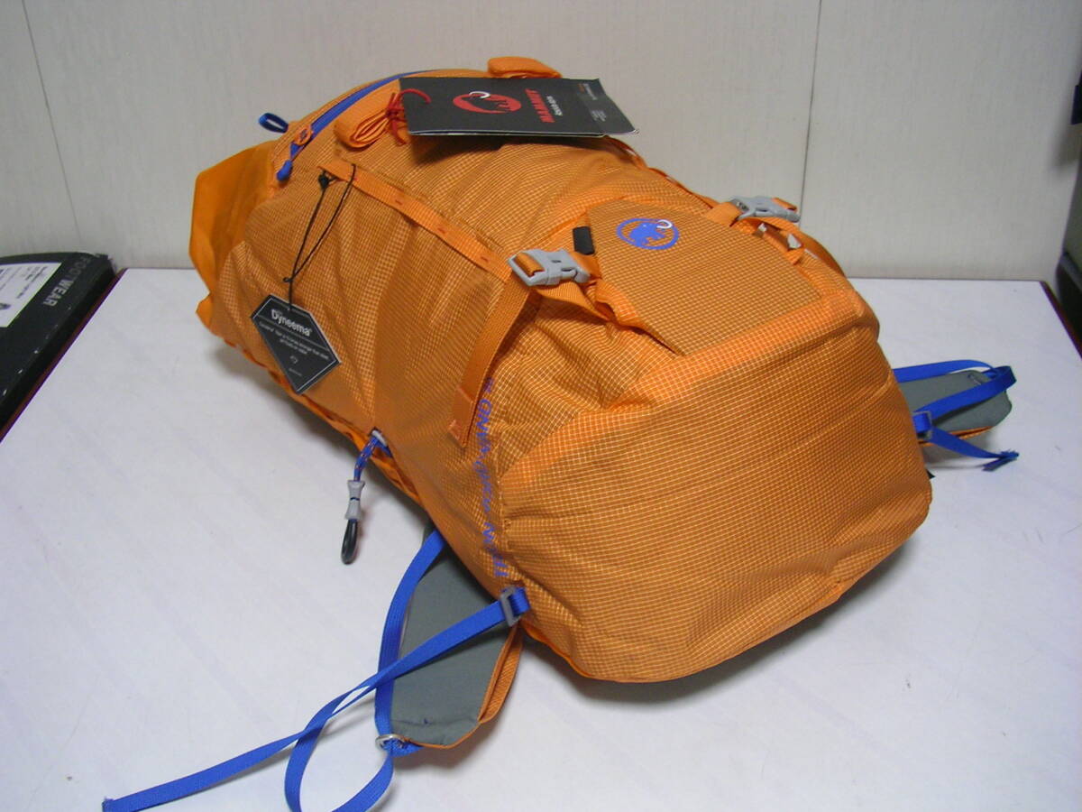 Yahoo!オークション - 新品 マムートMAMMUT トリオンノード Yahoo!オークション - 新品 マムートMAMMUT トリオンノード
