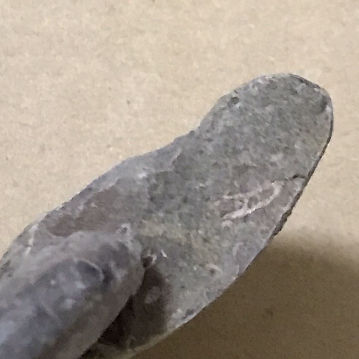 化石 マダガスカル産 アンモナイト 天然石 クリオニセラス 虹色の発色 標本 _画像5